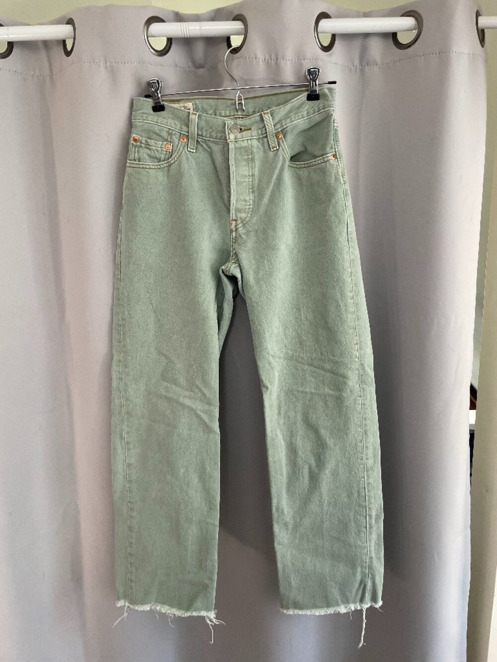 Levi's 501 Button Fly Jeans size W24 L32